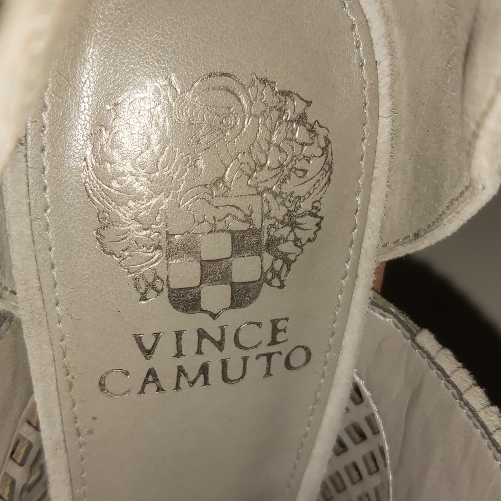 shoes - Picture 4 of 4